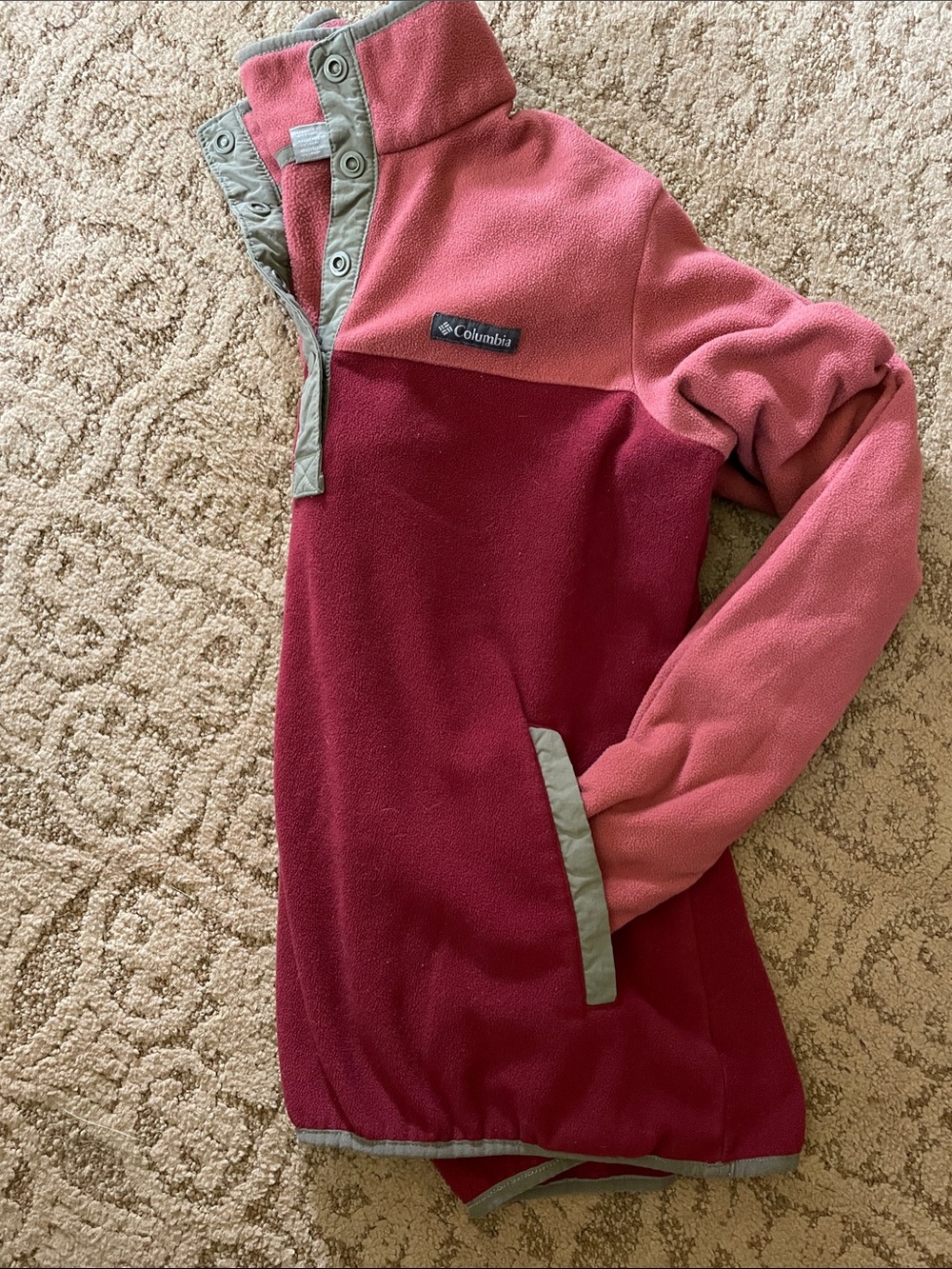 Columbia Women’s Two-Tone Pink & Berry Fleece Pullover